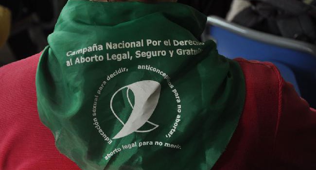 ¿Qué piensan los candidatos sobre el derecho al aborto?