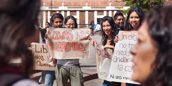 México. Aullidos feministas contra los “asesinos, machos, burgueses”