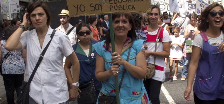 La paritaria de la Administración Central del Estado y los sesgos de género en pugna