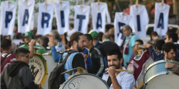 Las paritarias van en baja mientras el conflicto docente sigue en alza
