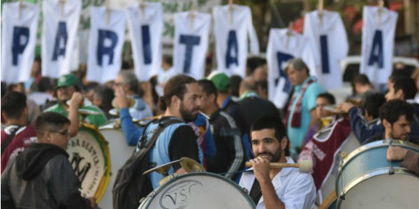 Las paritarias van en baja mientras el conflicto docente sigue en alza