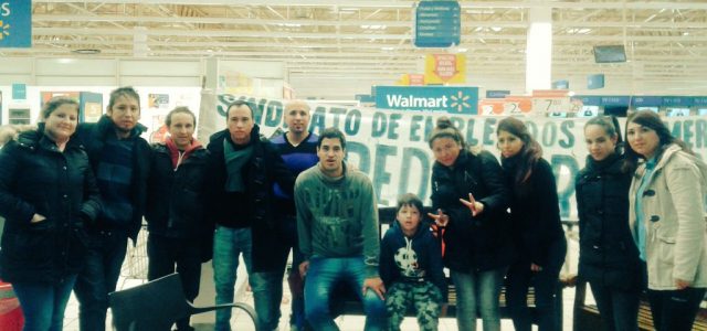 Ahora los despidos hasta viajan en un changuito de supermercado