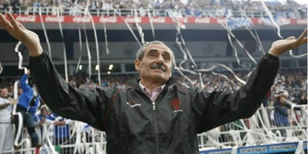 Tirando paredes con Ángel Cappa: el mánager, entre el fútbol y los negocios