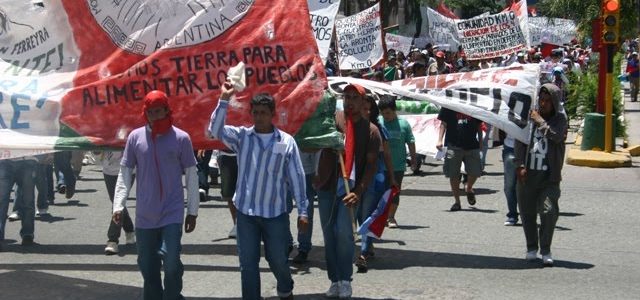 Mocase, organizarse por el derecho a la tierra y la vida