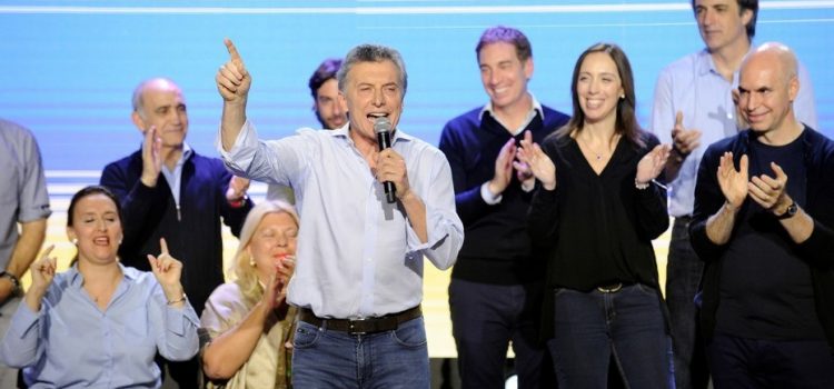 Giro obligatorio a la derecha