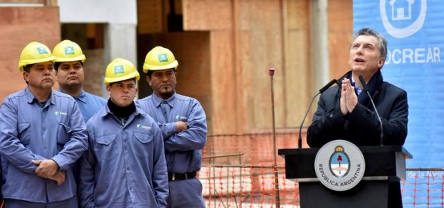 ¡Se lanzó la timba financiera!: Puntos clave del mega decreto presidencial
