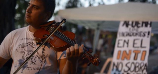 “La presencia de artistas nos ayuda a juntar fuerzas, a pasar el momento, a poder unirnos”