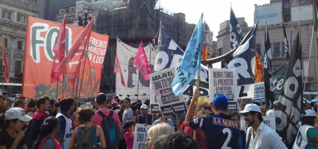 Migrantazo, organización de la fuerza plebeya