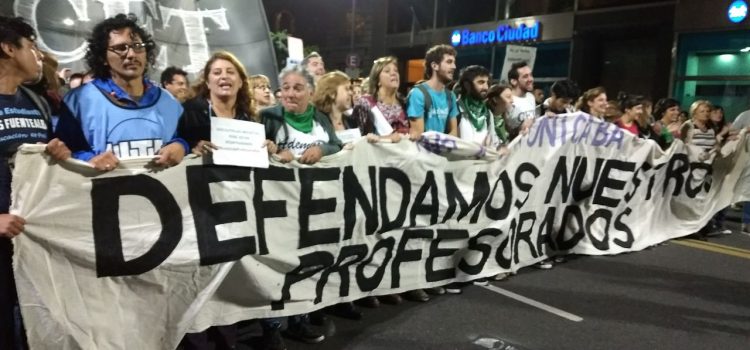 Terciarios en marcha contra la UniCABA