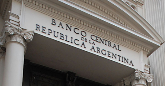 La fragilidad de un mercado apuntalado con LEBACS y deuda externa