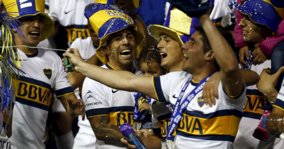 La cabeza de Tévez y la camiseta de Boca ganan el campeonato